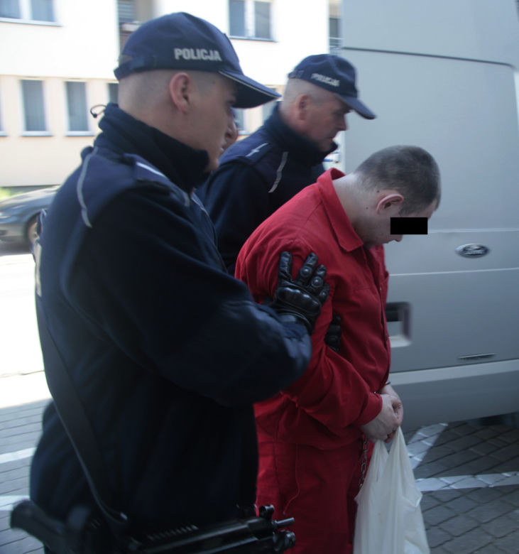 Z zimną krwią rozpłatał Gerardowi głowę młotkiem. Mężczyzna cudem wyrwał się śmierci