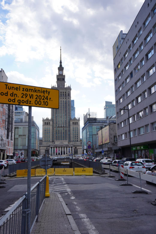 Zamknięty tunel pod Marszałkowską powoduje korki w centrum stolicy 