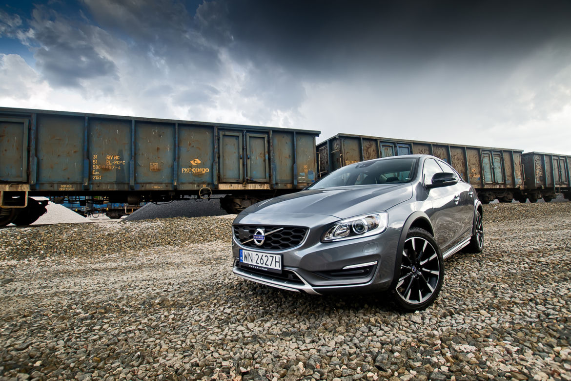 Volvo S60 Cross Country D4 AWD Summum