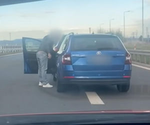 Bił kobietę na autostradzie, bo jechała zgodnie z przepisami! Wszystko nagrała jej 8-letnia córka