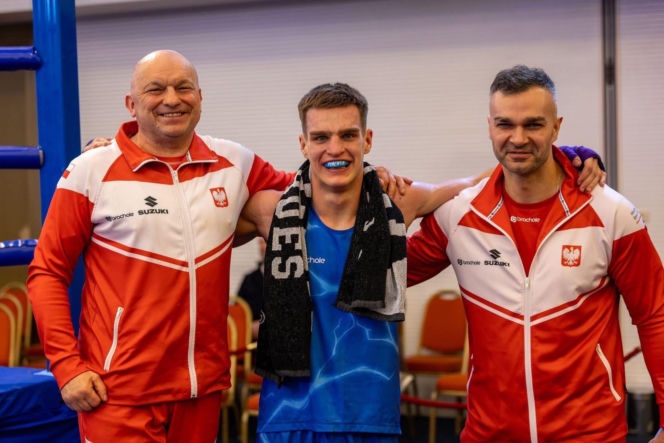 Utalentowany bokser z Torunia Borys Płachta przywiózł medal z Czarnogóry