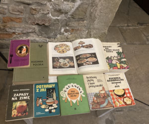 Sądecka Biblioteka Publiczna zaprasza na podróż w czasie do PRL-u