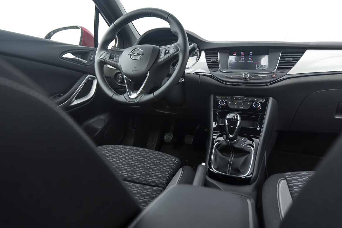 Opel Astra K 1.2 Turbo 130 KM Elegance