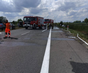 Wypadek na S7 spłonął samochód