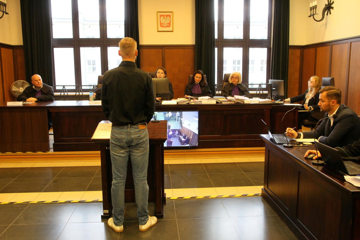 Zabił, bo chciał złoty łańcuch? Świadkowie zeznają przeciwko zawodnikowi KSW