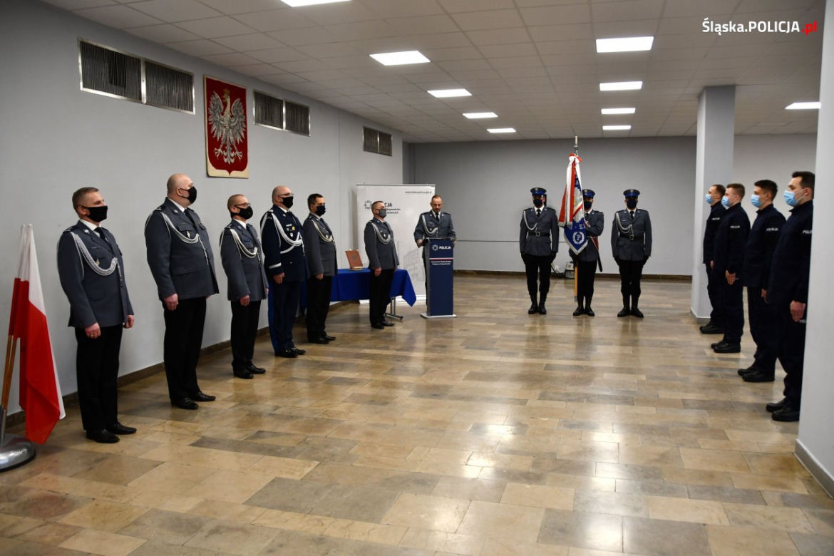 Prawie 150 nowych policjantów w Śląskiem. "Będą strzec bezpieczeństwa"
