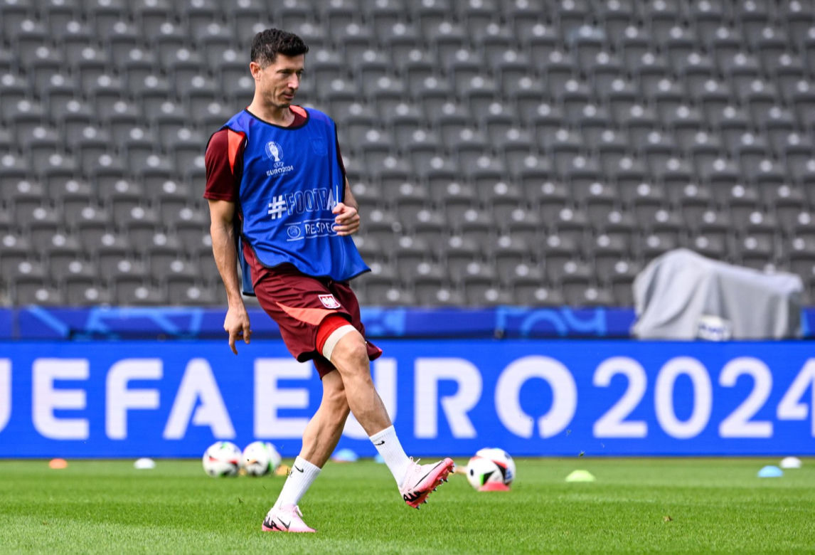 Robert Lewandowski na ostatnim treningu przed meczem z Austrią