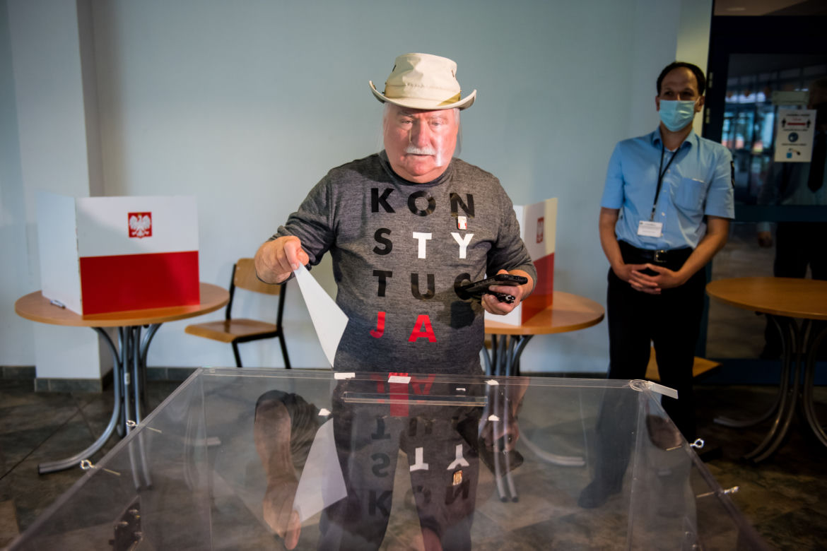Wybory 2020. Lech Wałęsa oddał głos w drugiej turze