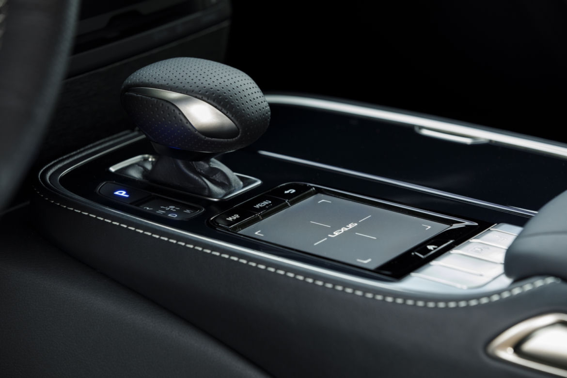 nowy Lexus LS500 F-Sport