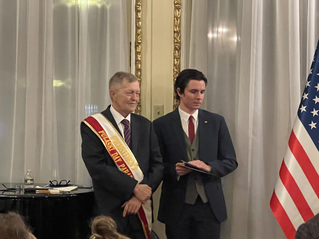 Szarfowanie Wielkiego Marszałka Parady Pułaskiego 2025