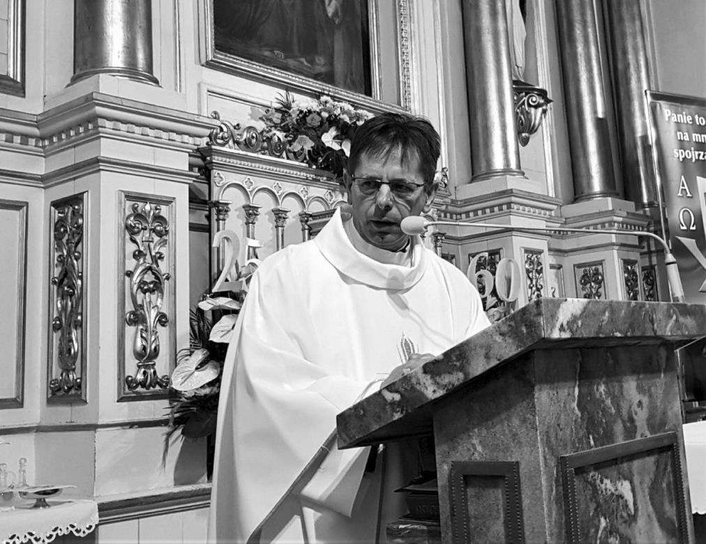Zmarł ks Antoni Piś, proboszcz z Męciny zarażony koronawirusem