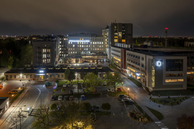 Andrzej Poczobut już w Warszawie. Jest w szpitalu MSWiA na badaniach lekarskich