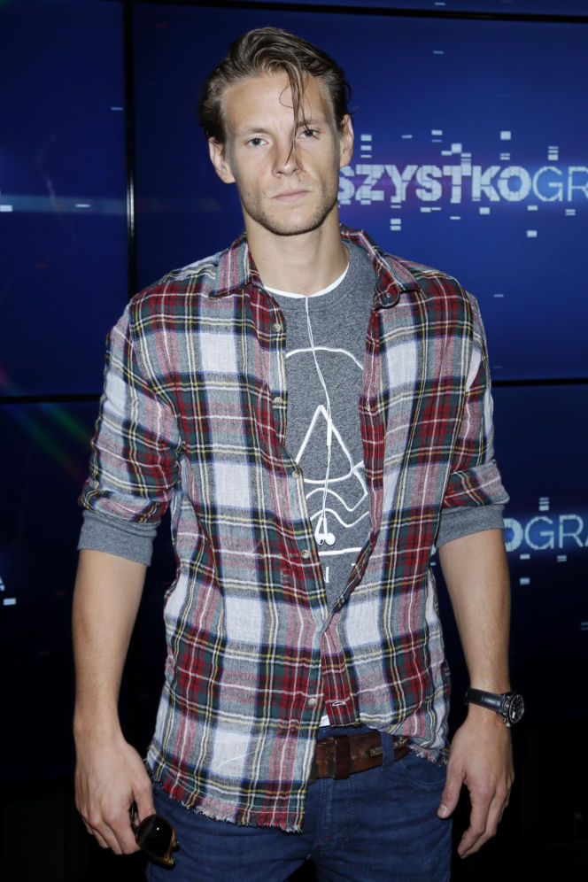 Sebastian Fabijański przeszedł ogromną metamorfozę. Kiedyś twardziel, dziś podbija taneczny parkiet