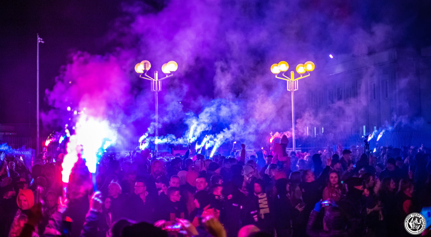 Raków Częstochowa Mistrzem Polski! Nocna feta w Częstochowie