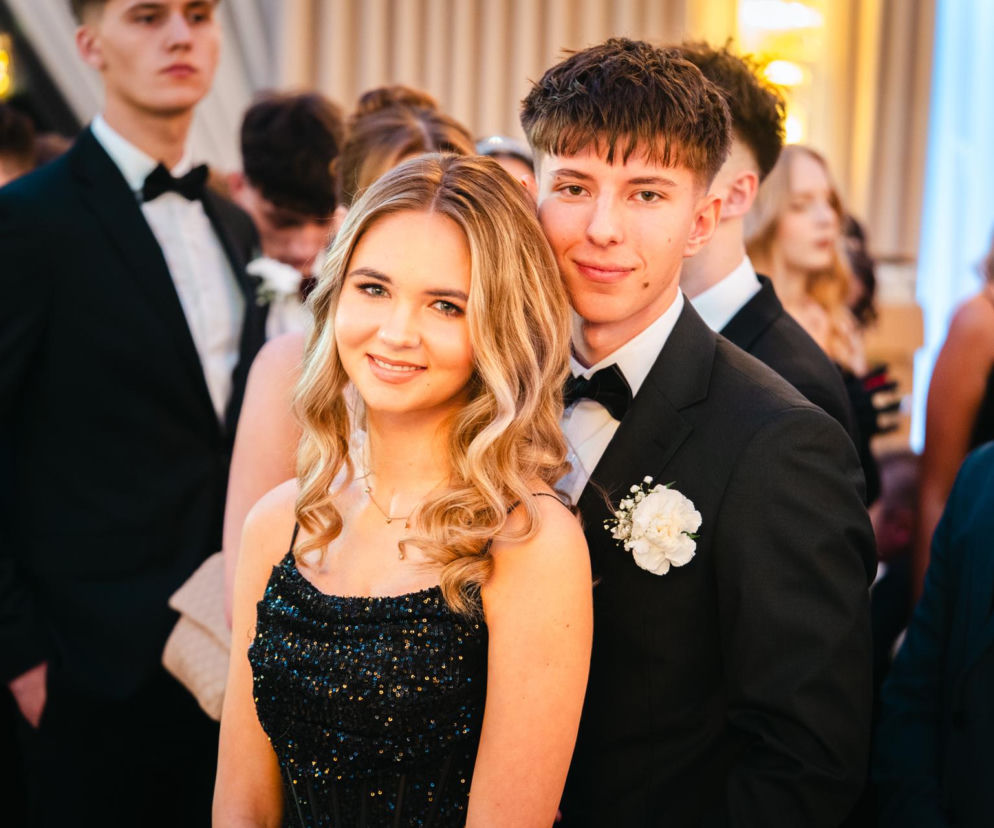 Za nami studniówka 2026 w IV LO w Siedlcach. Zobacz zdjęcia!