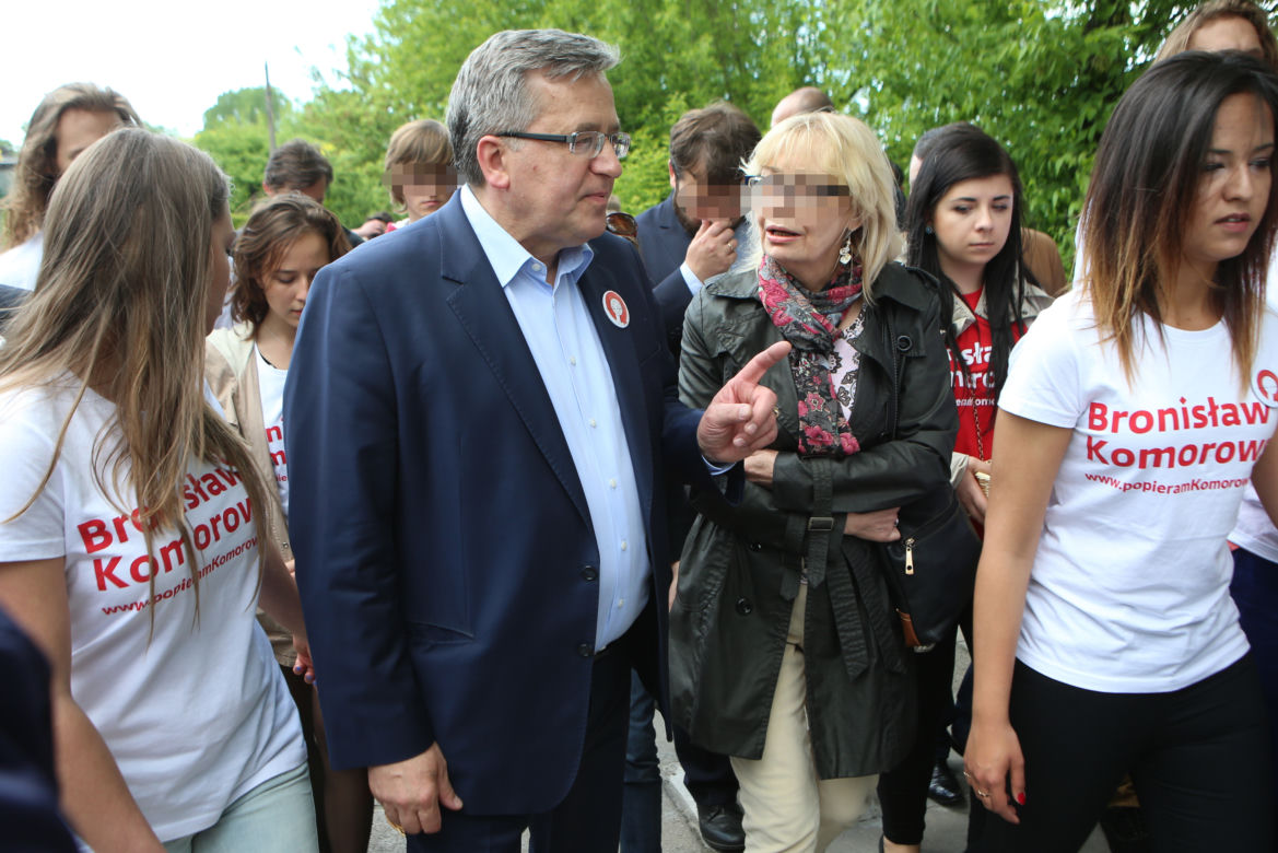 PIS NASYŁA DZIAŁACZY NA KOMOROWSKIEGO.