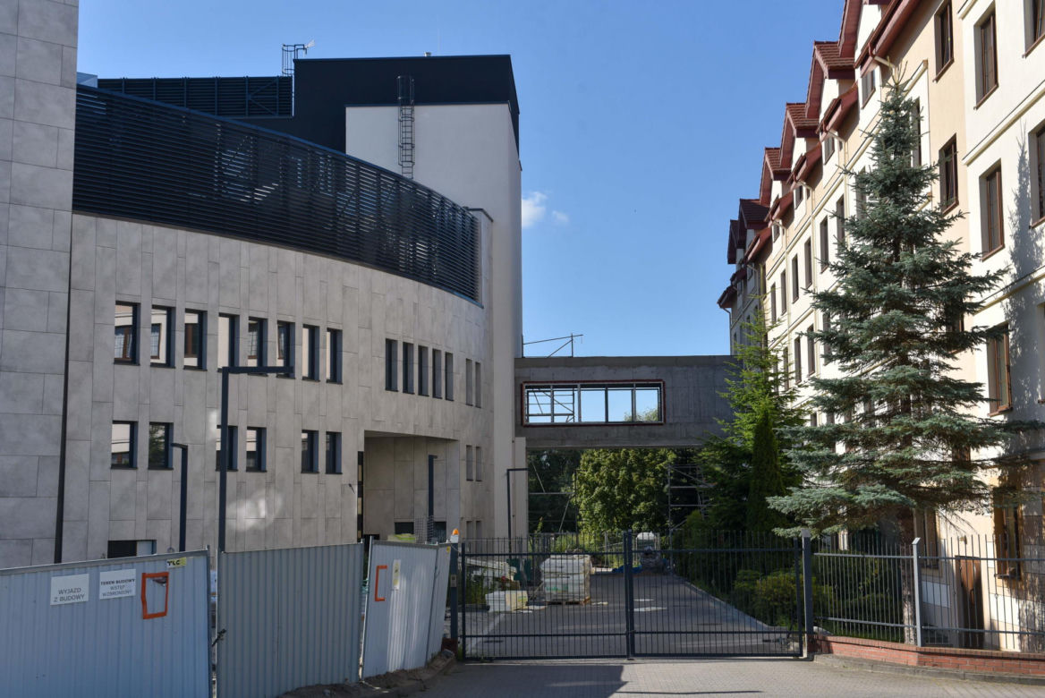 Kumpel Rydzyka dostał dyrektorską fuchę bez konkursu