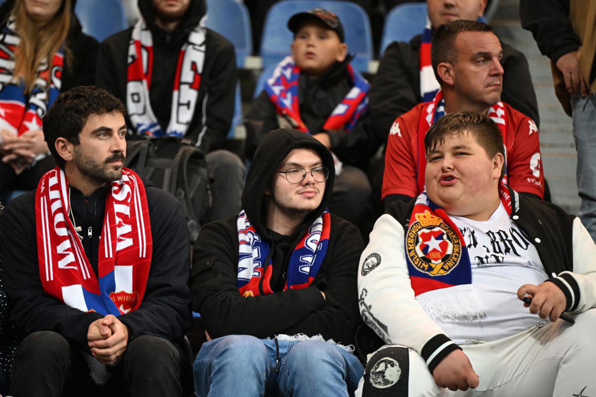 Wisła Kraków - Jagiellonia Białystok; Zdjęcia kibiców i zawodników z meczu 8. kolejki PKO BP Ekstraklasy