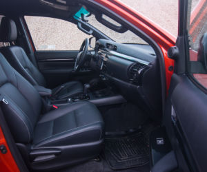Toyota Hilux 2.4 D-4D 150 KM 4x4 AT6 Selection 50