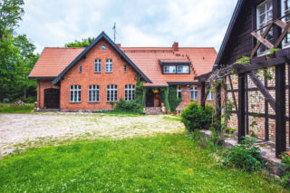 Dom w poniemieckiej szkole na Mazurach