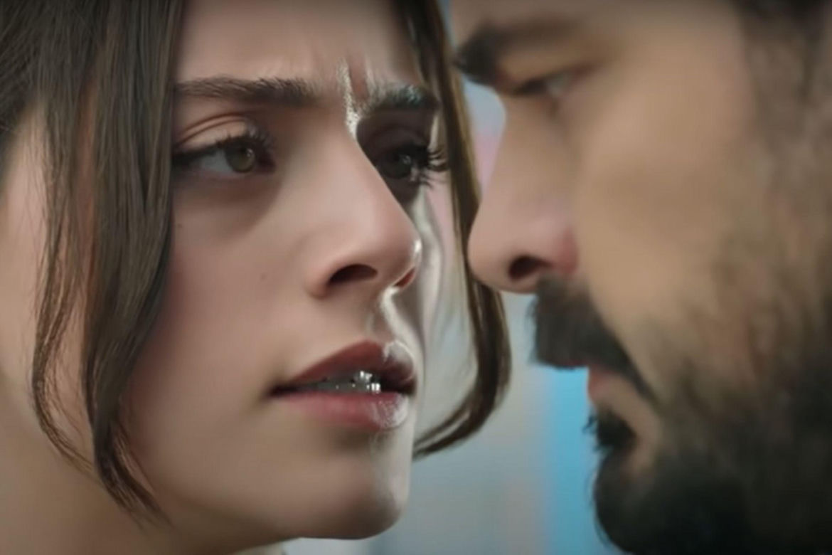 Koniec "Emanet". Dramatyczne sceny w finale 1. sezonu serialu "Dziedzictwo" 