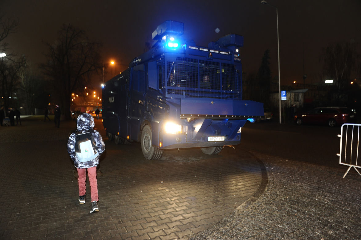 Policja obstawia mecz Legia - Zagłębie