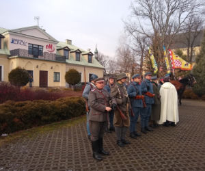 Orszak Trzech Króli w PAPAMOBILE! Tłumy na ulicach Kielc [GALERIA]