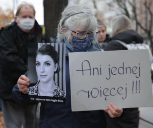 Marsze w całej Polsce! Kobiety żądają legalnej aborcji. „To nie jest koniec walki”