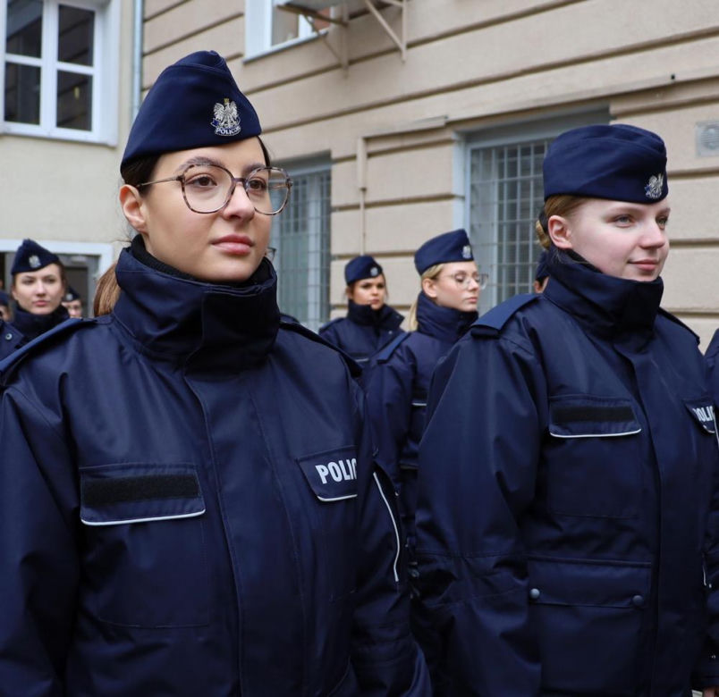 Wielkopolska policja. Uroczyste ślubowanie nowych policjantek i policjantów w Poznaniu
