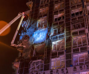 Nocny atak na Kijów! Wielkie eksplozje, płoną bloki