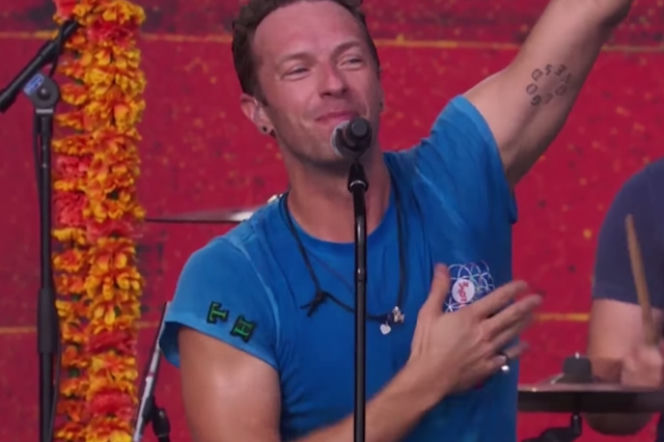 Chris Martin z zespołem Coldplay na żywo w czasie Global Citizen Festiwal 2015