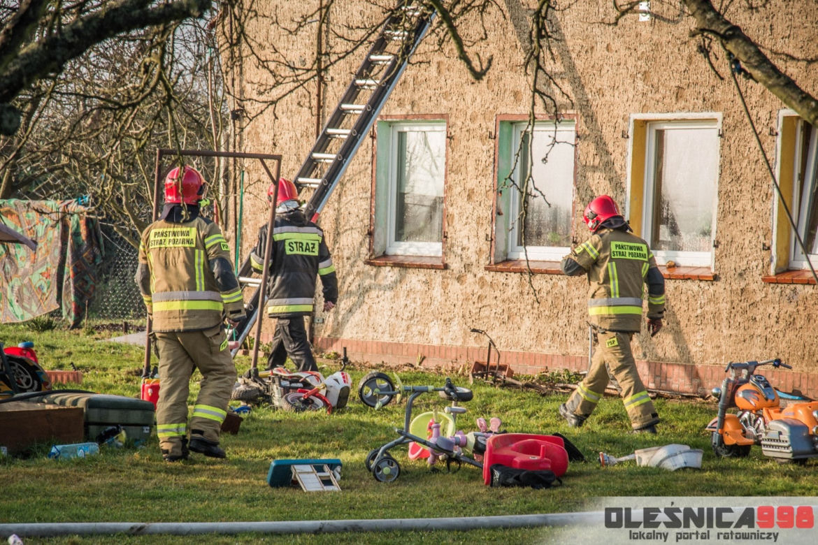 Groźny pożar pod Oleśnicą