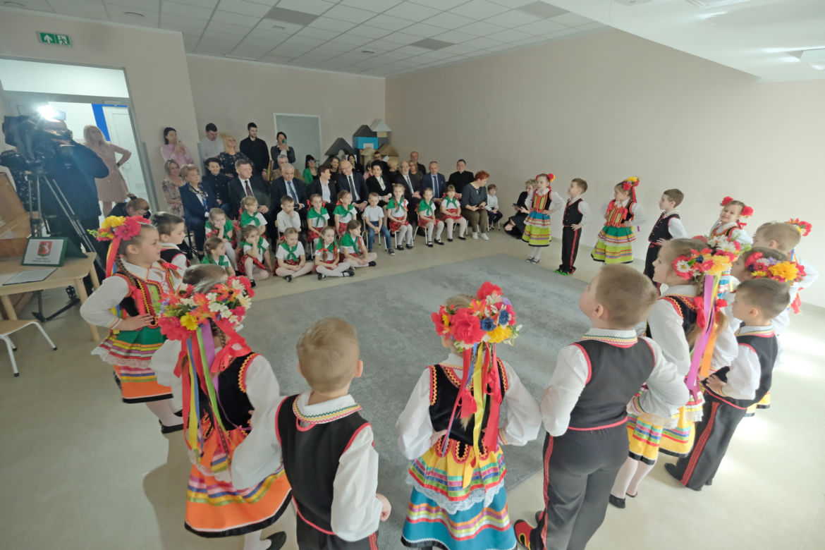Przedszkolaki przecięły wstęgę. Nowe przedszkole w Lublinie oficjalnie otwarte