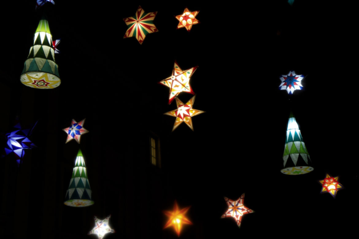 Lublin gotowy na święta! Świąteczne iluminacje już zdobią centrum miasta