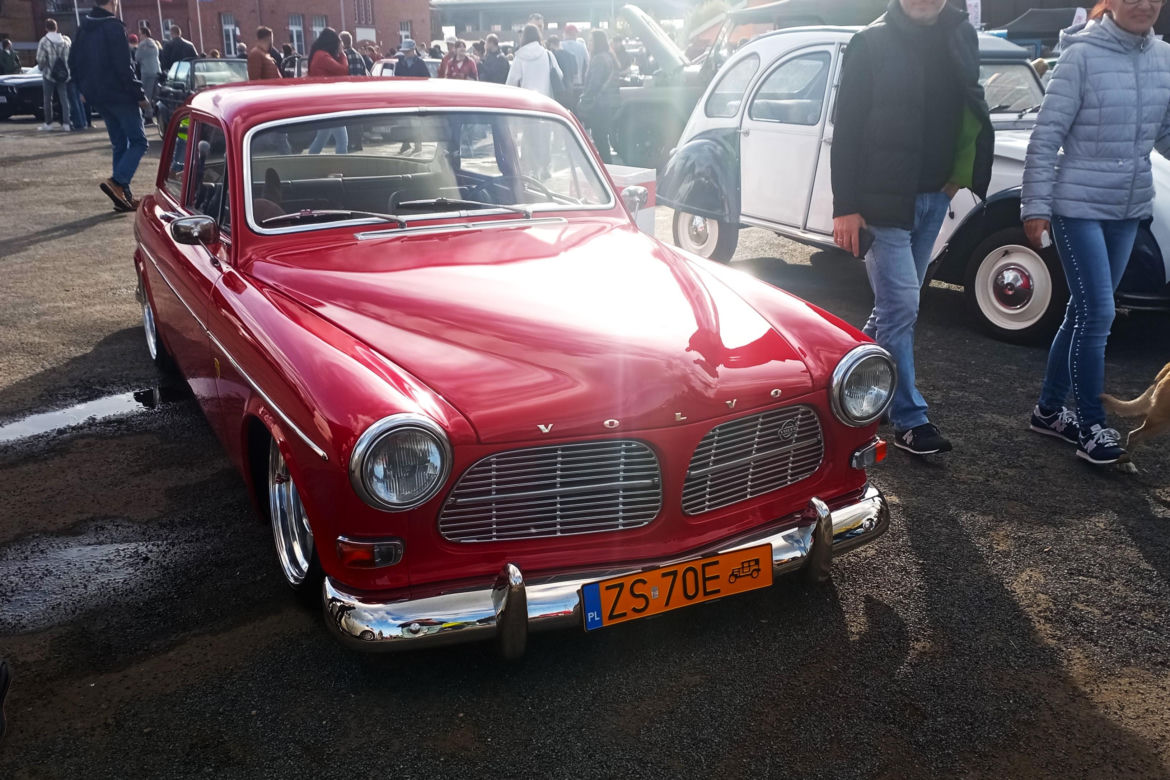 Zlot klasyków motoryzacji na Łasztowni