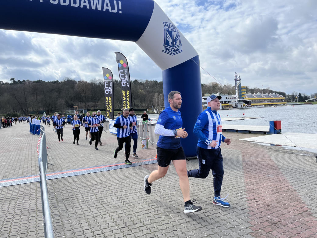 Kibolska Dycha 2024. Wyjątkowy bieg kibiców Lecha Poznań