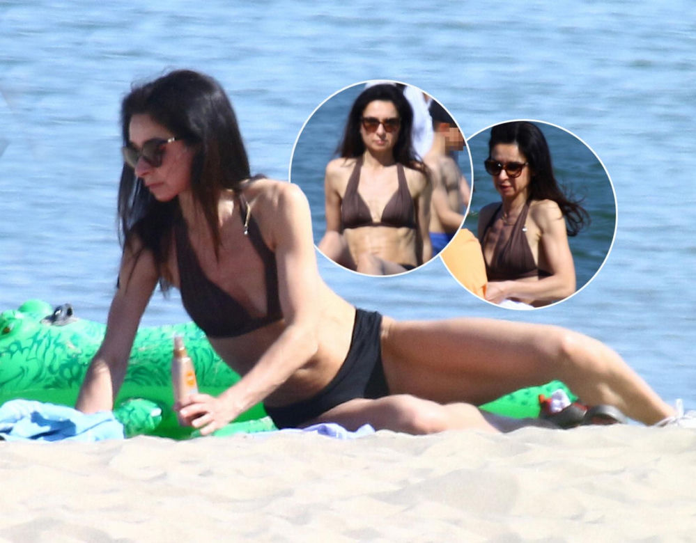 Marta Kaczyńska z mężem i synem na plaży