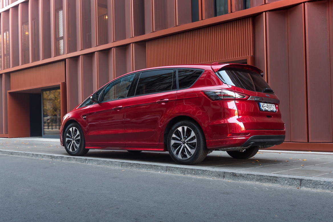 Ford S-MAX Hybrid ST-Line