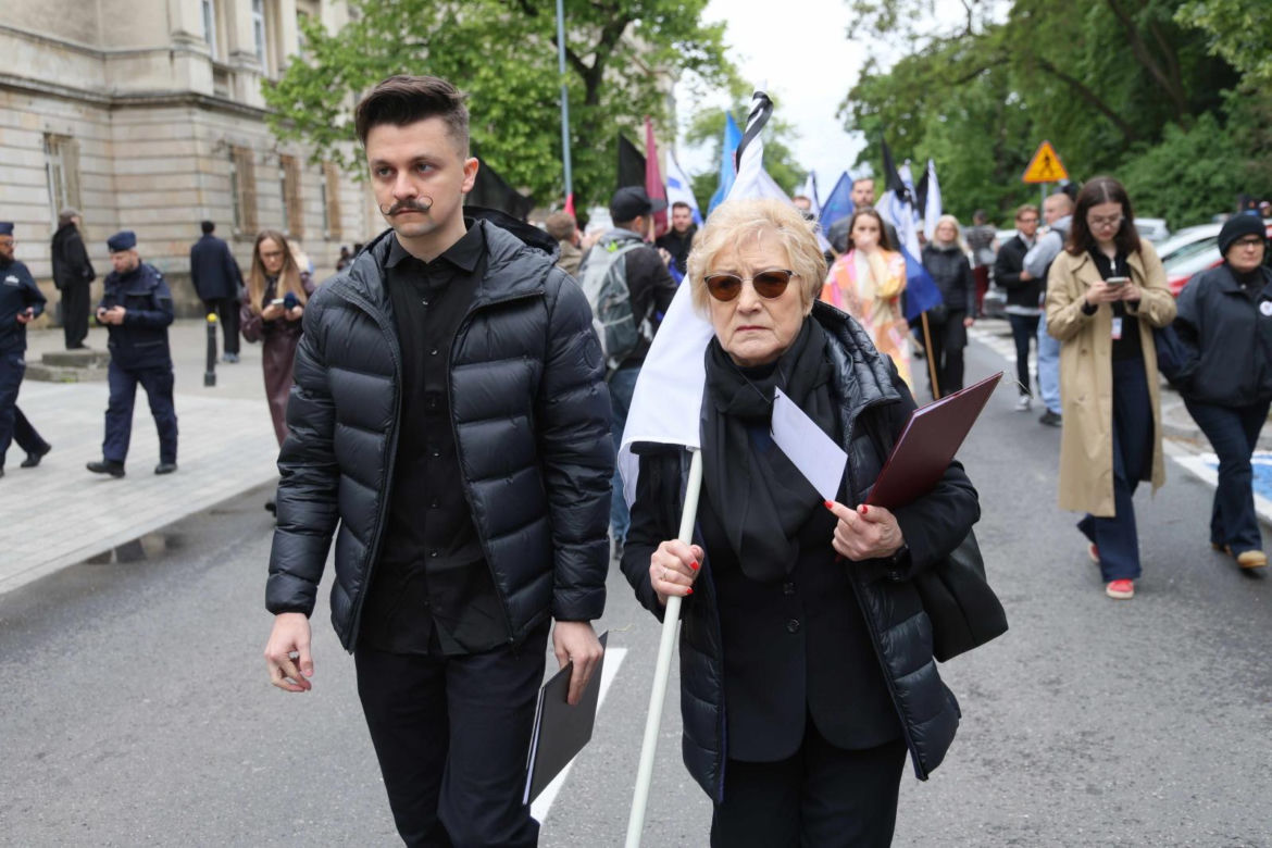 Marsz Milczenia w Warszawie. Marsz medyków przeciw przemocy 
