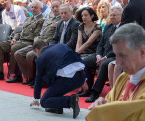 PREZYDENT DUDA RATOWAŁ CIAŁO CHRYSTUSA