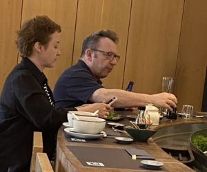 Ten pierścionek to prezent od Zbyszka ?