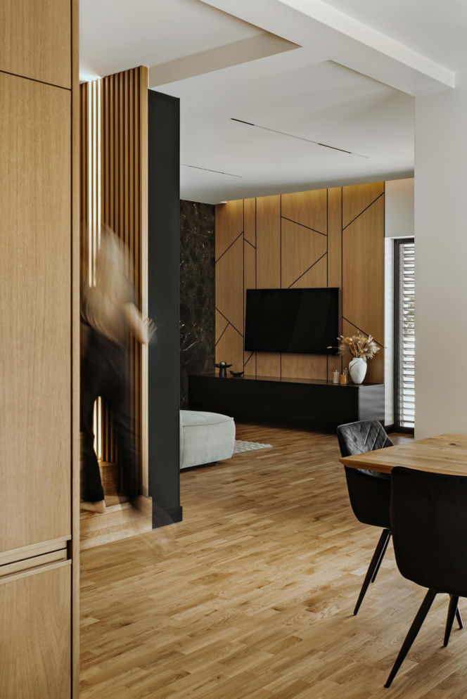 Między minimalizmem a złotym detalem. Elegancki dom w Katowicach