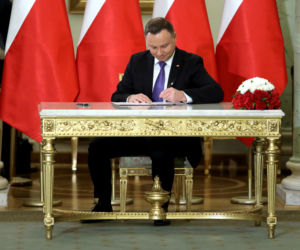 Spór Kaczyńskiego z Dudą o szczepienia