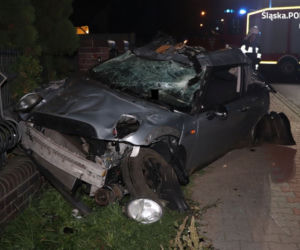Wypadek w Wysokiej Lelowskiej. Nie żyje 23-latek [ZDJĘCIA]