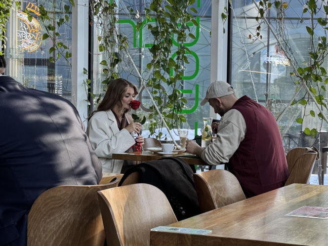 Edyta Folwarska i Maciej Pela w restauracji