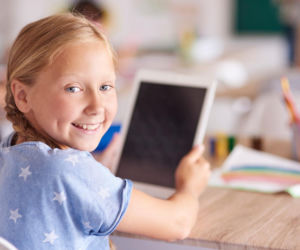 Jak przygotować dziecko na zawody przyszłości? W świecie sztucznej inteligencji kluczowe będą empatia i współpraca