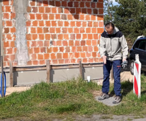 Przez urzędników noszę wodę w wiadrach