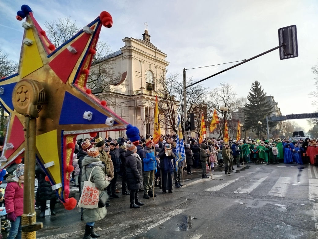 Z okazji rozpoczętego w styczniu 2025 Roku Jubileuszowego, tegoroczne obchody święta Trzech Króli w Siedlcach były wyjątkowo uroczyste. 