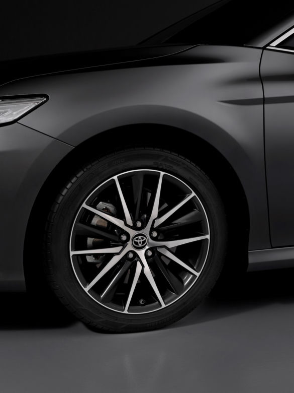 Toyota Camry Hybrid lifting 2021