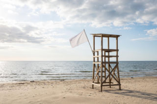 Sinice Mrzeżyno. Czy w Mrzeżynie można się kąpać 30.07? Flaga, warunki pogodowe